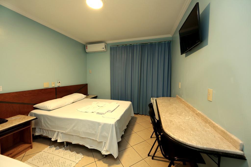 Hotel Rouver Foz do Iguaçu Eksteriør billede